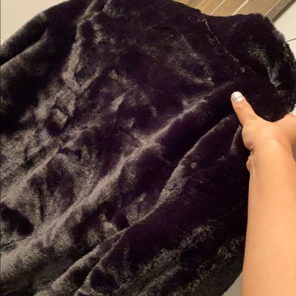 Zip up faux fur black jacket - Picture 4 of 4